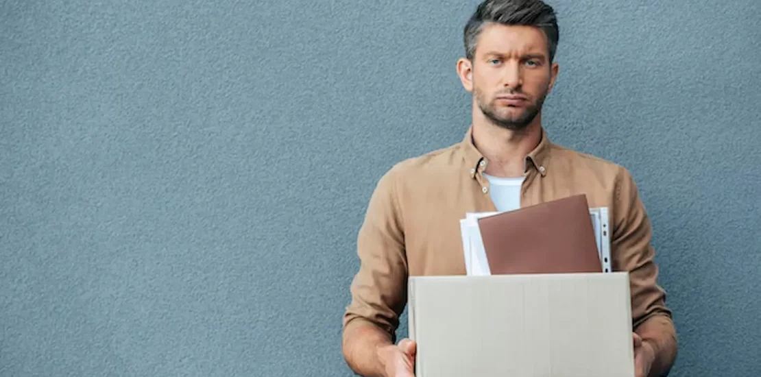 Profissional em demissão por abandono de emprego